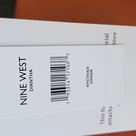 NWT NINE WEST DIANTHA CARRYALL SHOULDER BAG WITH WRISTLET - Picture 6 of 16